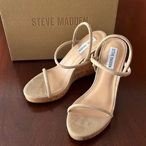 NIB Steve Madden Udell tan suede wedge 8.5